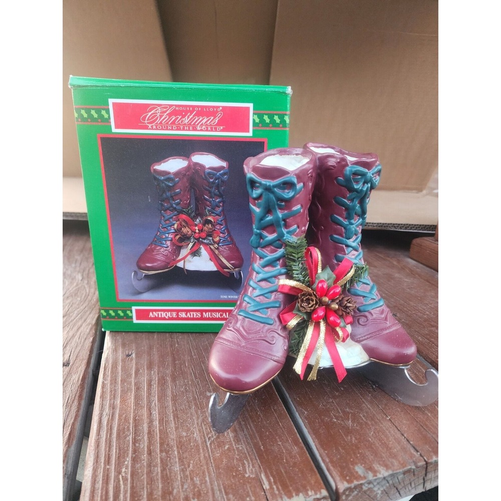 VINTAGE HOUSE OF LLOYD‎ ICE SKATES MUSIC BOX, Plays "WINTER WONDERLAND"